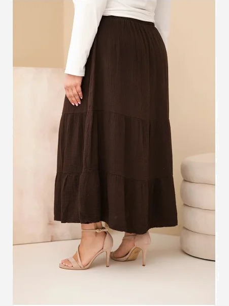 Dámska sukňa Plus Size bavlnená mušelínová s volánom a gumičkou hnedá