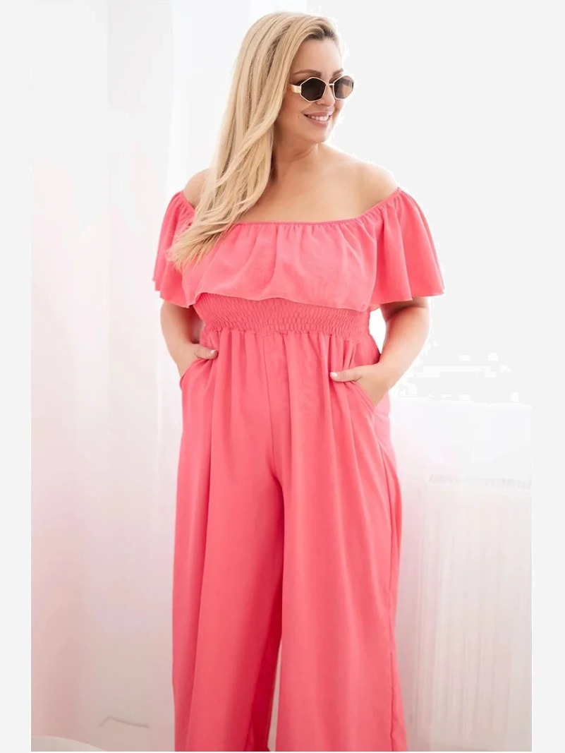 Dámsky overal Plus Size s volánom a krátkym rukávom ružový