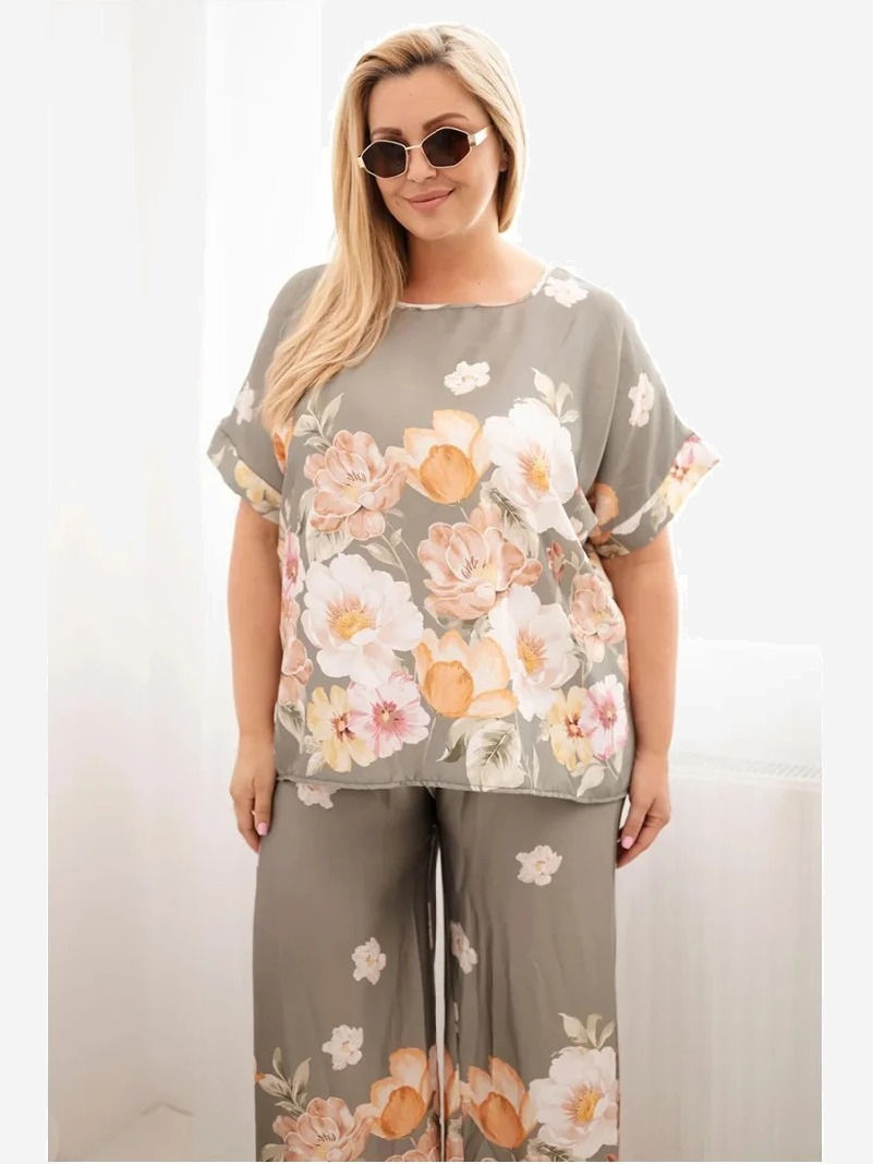 Dámsky komplet Plus Size s blúzkou a nohavicami s kvetinovým vzorom so širokými nohavicami khaki