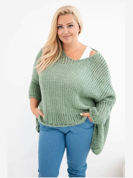 Dámsky dierkovaný oversize sveter s výstrihom do V a dlhším zadným dielom khaki