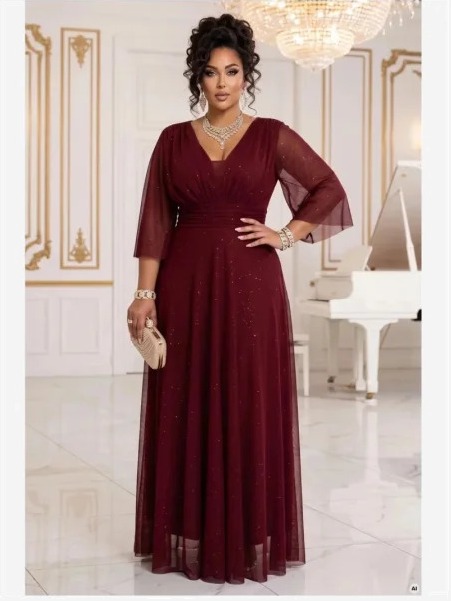 654-6 Dlhé trblietavé šaty plus size s výstrihom a priesvitným rukávom - bordó