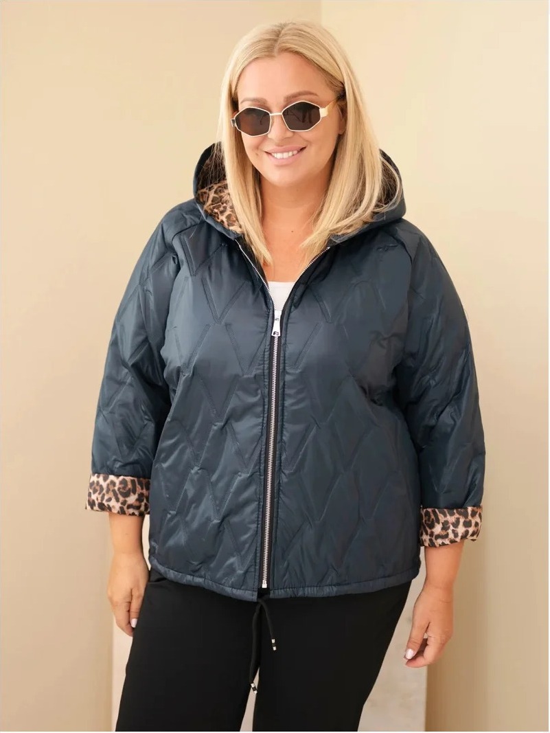 Dámska bunda Plus Size s kapucňou a leopardím lemovaním modrá