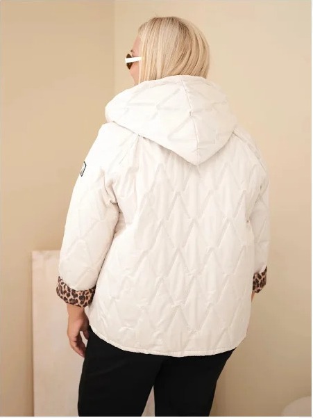 Dámska bunda Plus Size s kapucňou a leopardím lemovaním svetlo béžová
