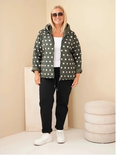 Dámska bunda Plus Size s kapucňou a bodkami khaki