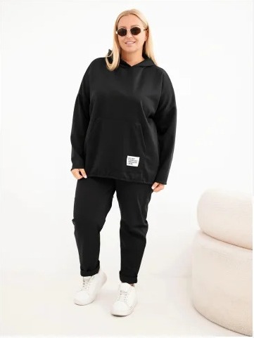 Dámska mikina Plus Size z viskózy s kapucňou a klokankovým vreckom čierna