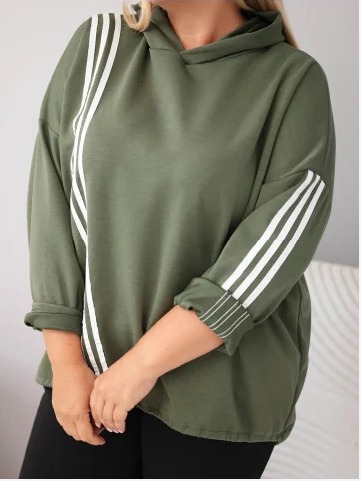 Dámska mikina Plus Size z viskózy s kapucňou a ozdobnými pásikmi khaki