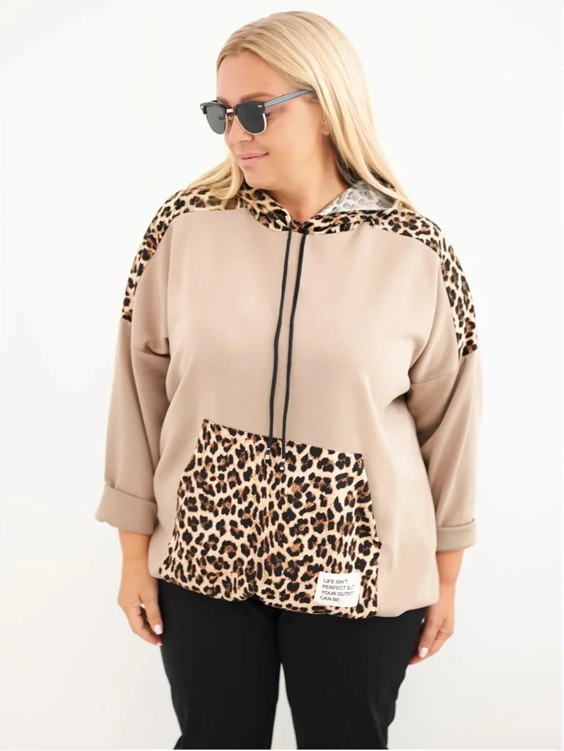 Dámska mikina Plus Size z viskózy s kapucňou a panterkovými vsadkami karamelová