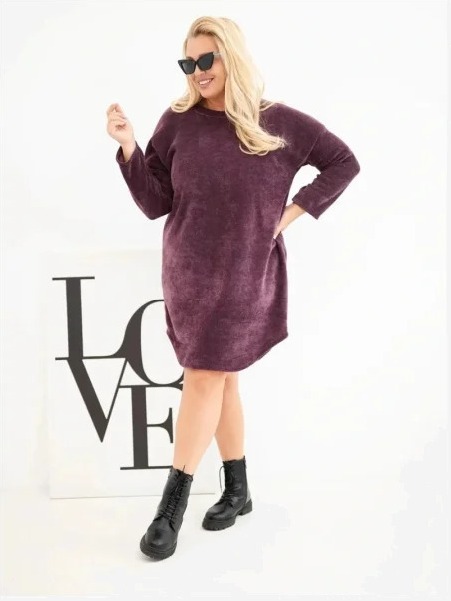 Dámske šaty Plus Size z trúbkového materiálu s voľným strihom tmavo fialová