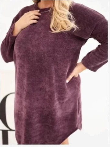 Dámske šaty Plus Size z trúbkového materiálu s voľným strihom tmavo fialová