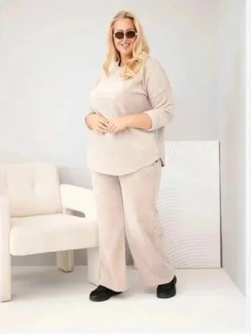 Dámska sada Plus Size z viskózy zamatová so širokými nohavicami a mikinou béžová
