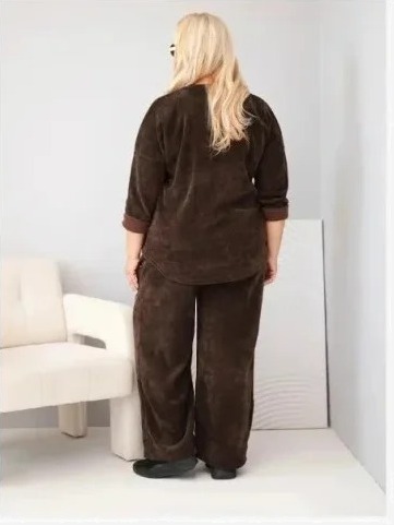 Dámsky komplet Plus Size z viskózy kordový so širokými nohavicami a mikinou hnedý