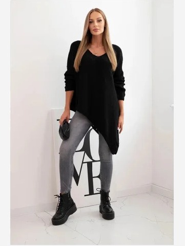 Dámsky asymetrický sveter z vlny Plus Size s výstrihom do V čierny