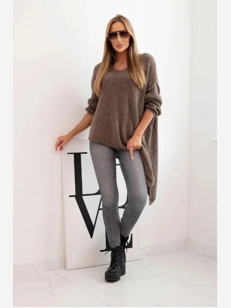 Dámsky asymetrický vlnený sveter Plus Size s V výstrihom fango