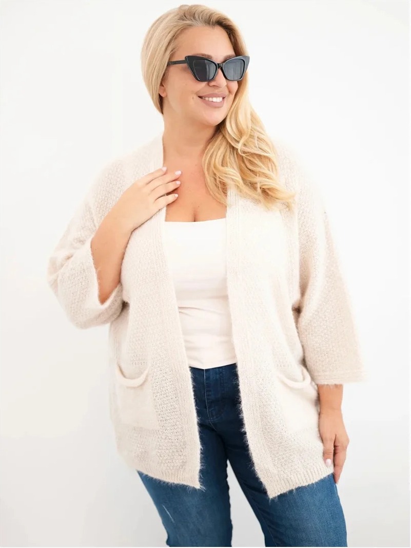 Dámsky sveter Plus Size s vreckami bez zapínania béžový