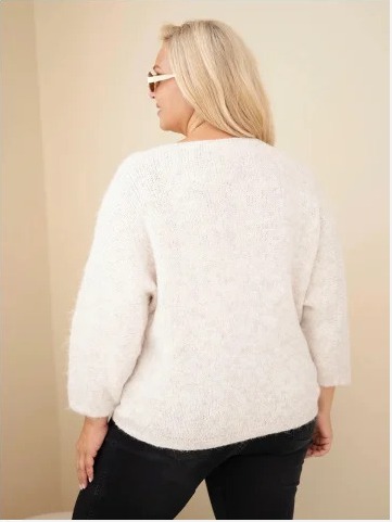 Dámsky sveter Plus Size s véčkovým výstrihom a širokým rukávom béžový