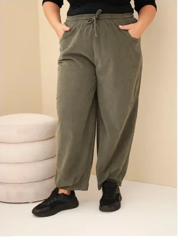 Dámske bavlnené nohavice Plus Size kordové s gumou v páse a vreckami khaki
