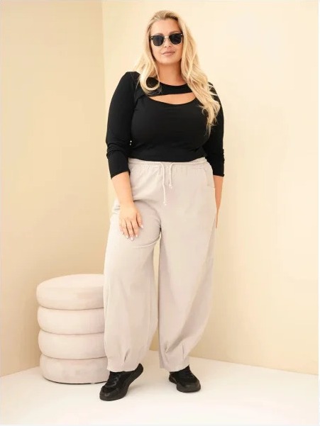 Dámske bavlnené nohavice Plus Size manžestrové s gumkou v páse a vreckami béžové