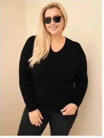 Dámsky sveter Plus Size z baby alpaky s dlhým rukávom čierny