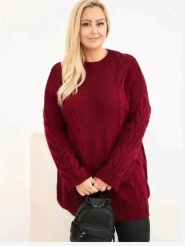 Dámsky sveter Plus Size s copánkovým vzorom bordová czerwony