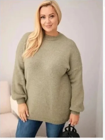 Dámsky sveter Plus Size vo voľnom strihu s dlhým rukávom khaki
