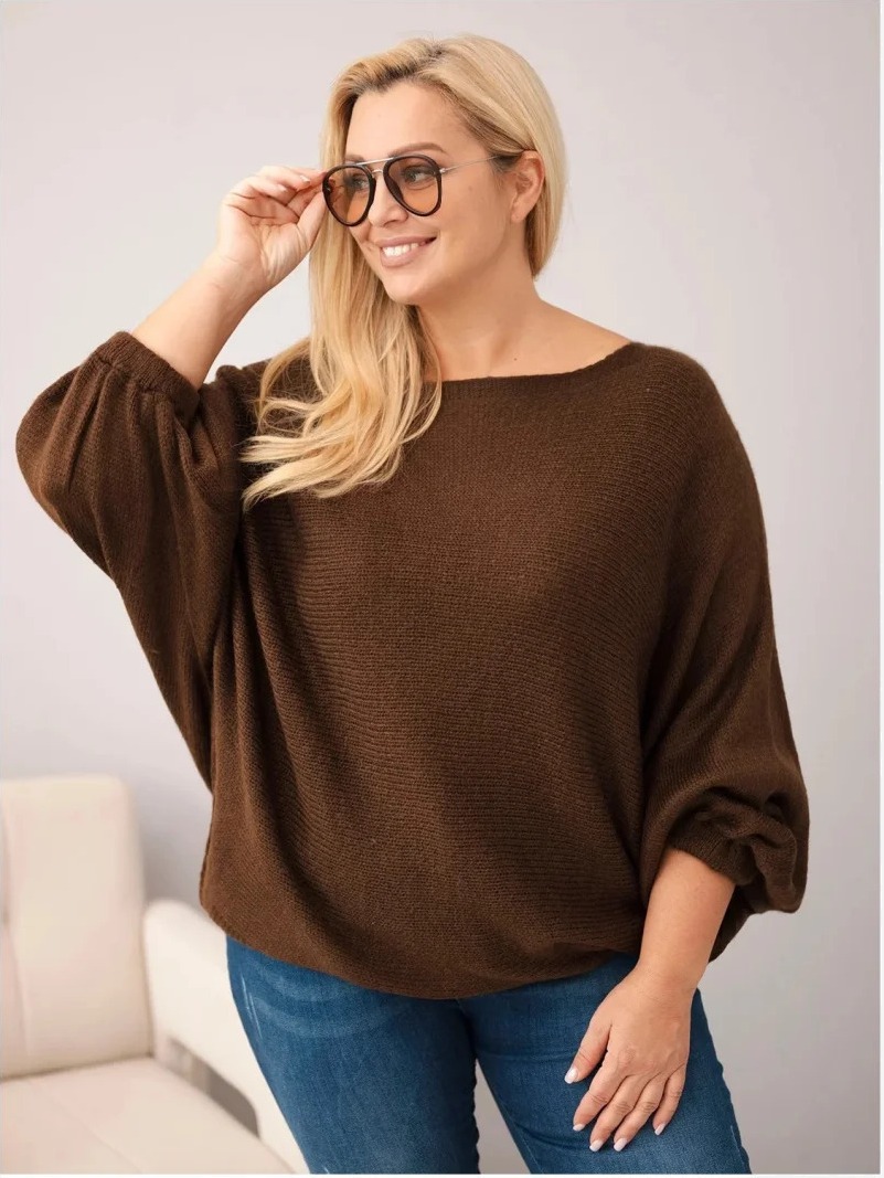 Dámsky sveter Plus Size s prídavkom vlny vo voľnom strihu hnedý