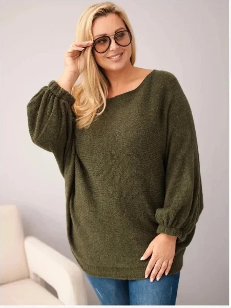 Dámsky plus size sveter s prídavkom vlny vo voľnom strihu khaki