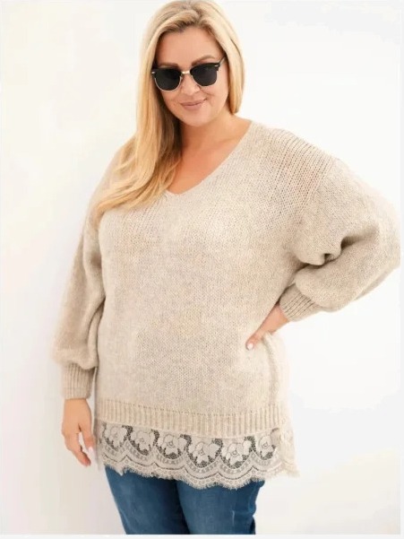 Dámsky pulóver Plus Size s čipkovaným spodkom tmavohnedý béžový