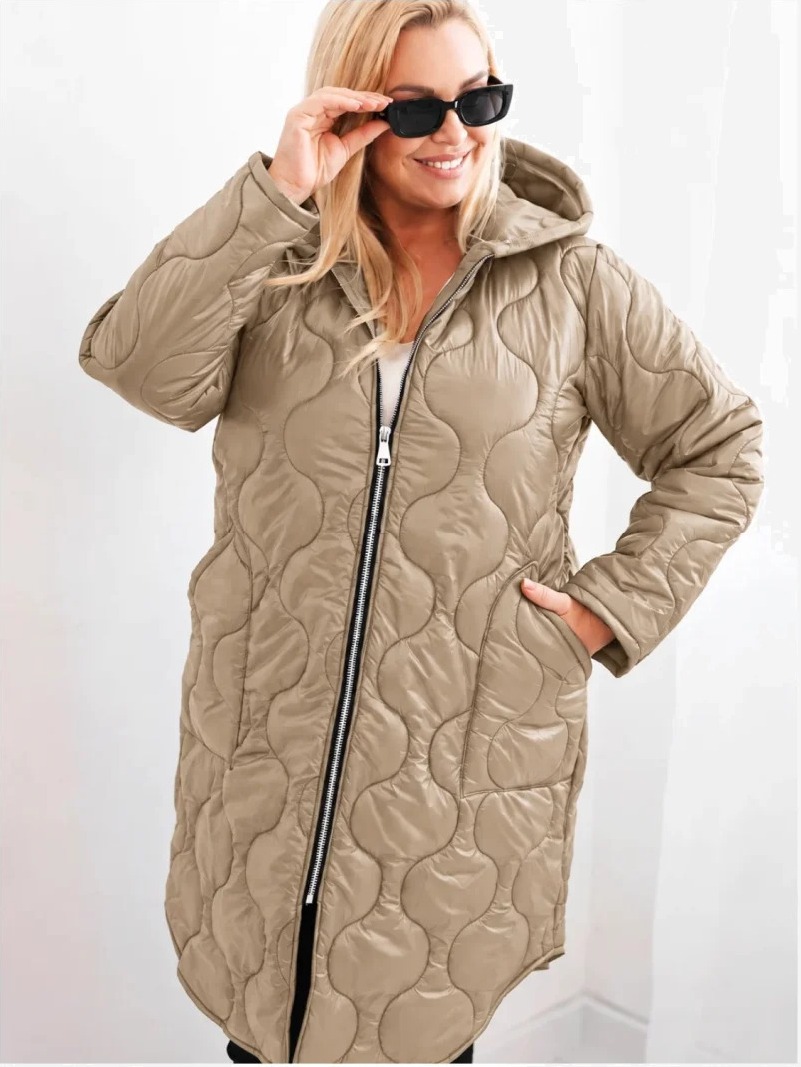 Dámska zimná bunda Plus Size prešívaná s kapucňou svetlá camel farba