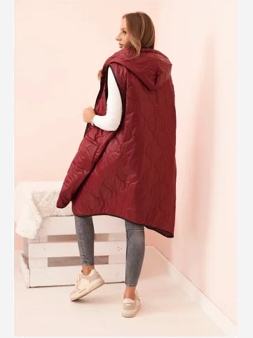 Dámska prešívaná vesta Plus Size s kapucňou na zips bordová