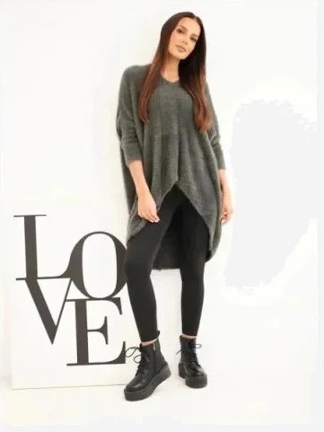 Sveter dámsky Plus Size s výstrihom V grafitový