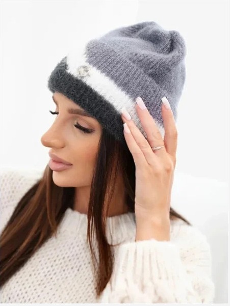 Čiapka dámska beanie rebrovaná s ozdobou tmavosivá+grafitu