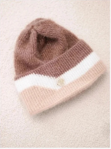 Čiapka dámska beanie rebrovaná s ozdobou fango+biela