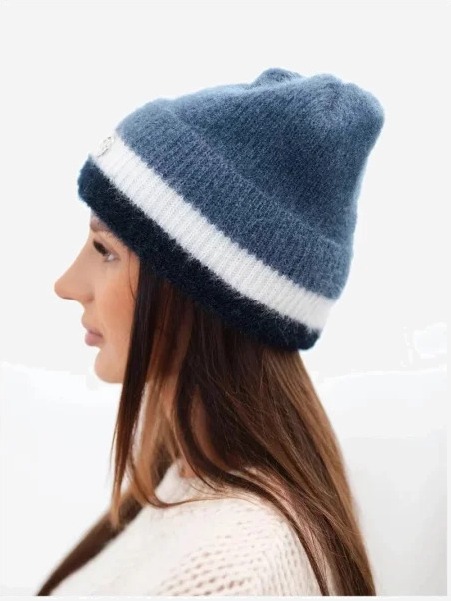 Čiapka dámska beanie rebrovaná s ozdobou džínsy+námornícka modrá