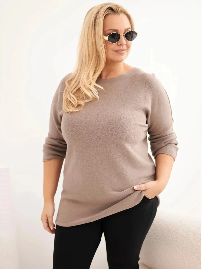 Dámsky sveter plus size s lodičkovým výstrihom Fango