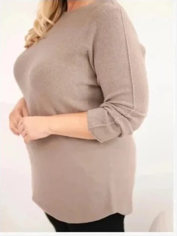 Dámsky sveter plus size s lodičkovým výstrihom Fango