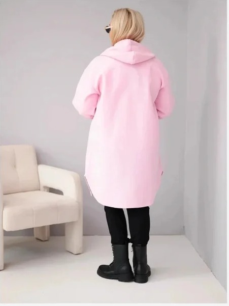 Dámsky kabát Plus Size s kapucňou zapínaný na gombíky cukríková ružová