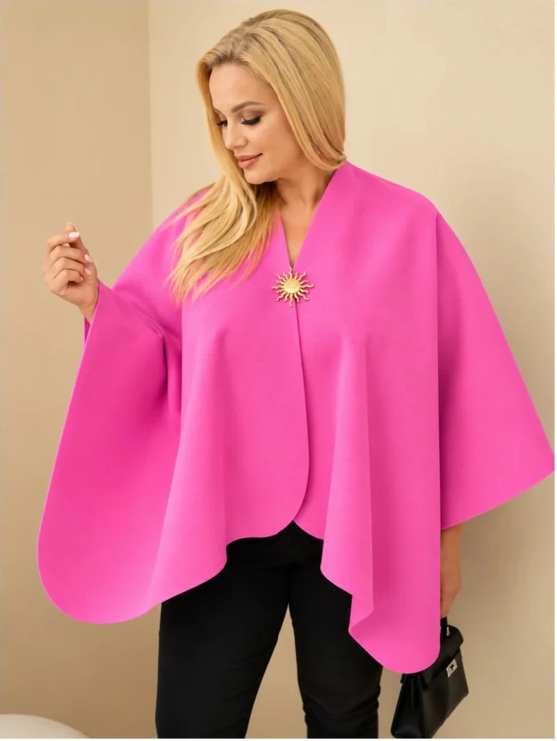 Dámske pončo plus size s brošňou ružová