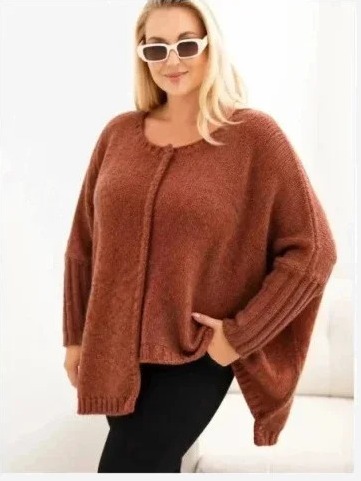 Dámsky sveter Plus Size z akrylom vo voľnom strihu a rukávom 3/4 rudy
