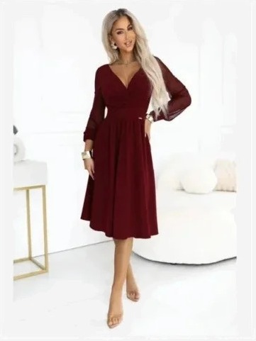 657-3 Elegantné midi šaty s prekladaným výstrihom a tylovými rukávmi - bordó