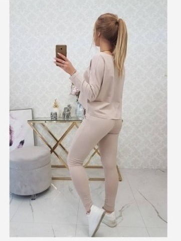 Sada béžová