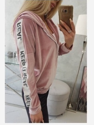 Velúrová mikina s kapucňou púdrovo ružová